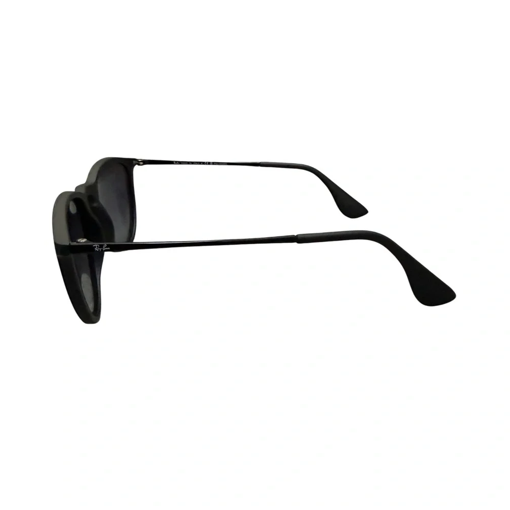 NIB Authentic Ray-Ban Erika Polarized Black Sunglasses with Gray Lens